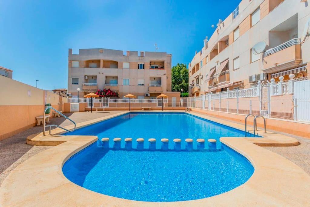 Green Lagoon Penthouse Torrevieja Exterior photo